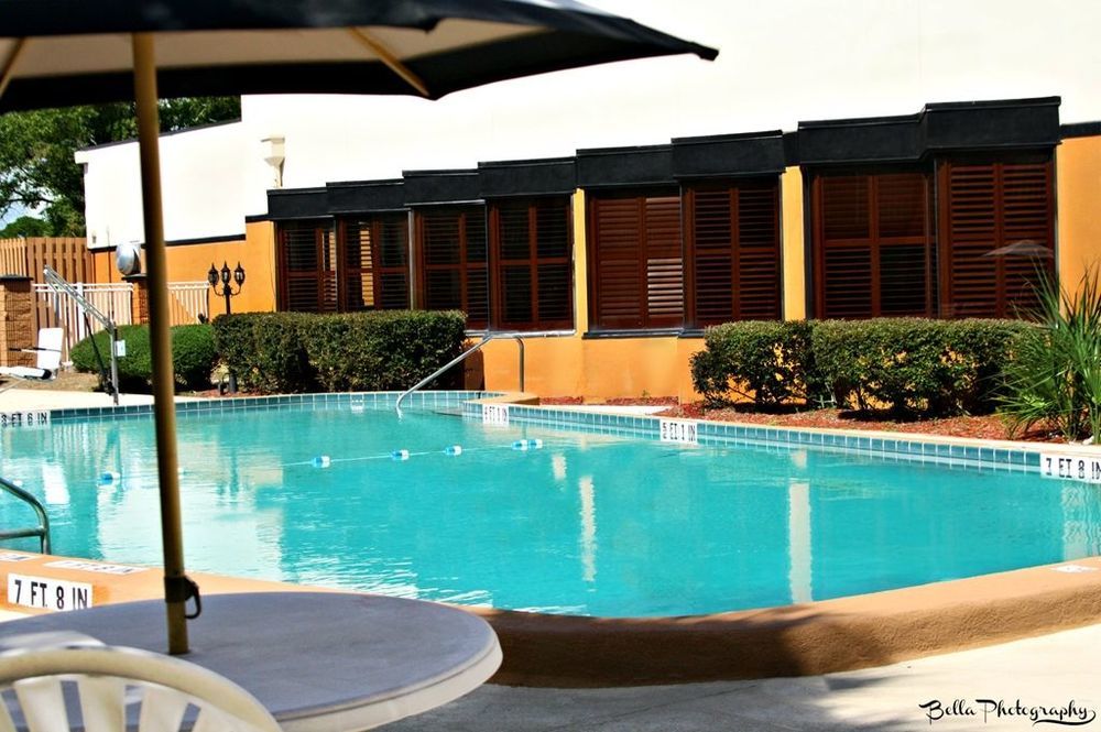 Rodeway Inn Ориндж-Парк Удобства фото